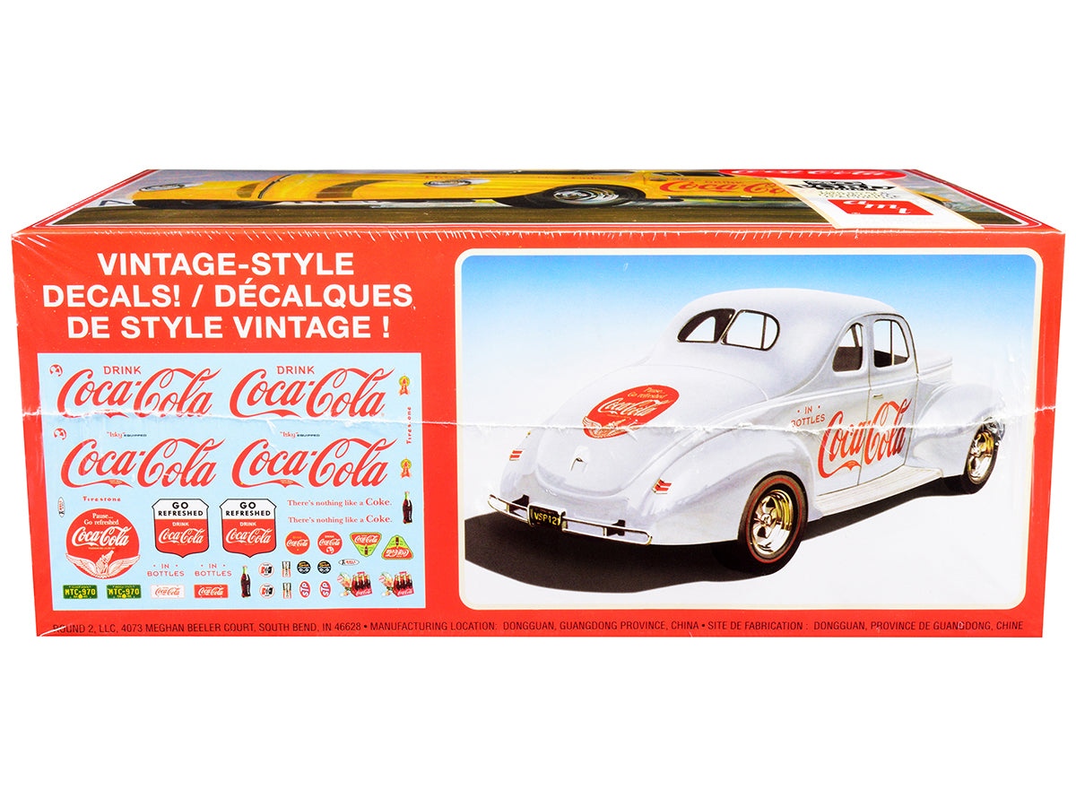 Skill 3 Model Kit 1940 Ford Coupe "Coca-Cola" 1/25 Scale Model by AMT