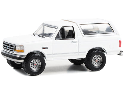 1993 Ford Bronco XLT Oxford White "Hobby Exclusive" Series 1/64 Diecast Model Car by Greenlight