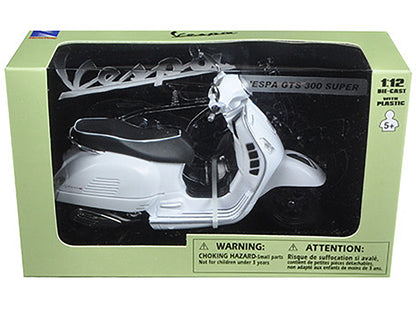 Vespa GTS 300 Super White Motorcycle 1/12 by New Ray